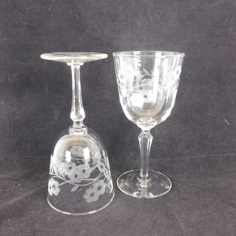 Set of 2 Libbey Glass Glenmore Etched Water Goblet 7 inches tall Vintage